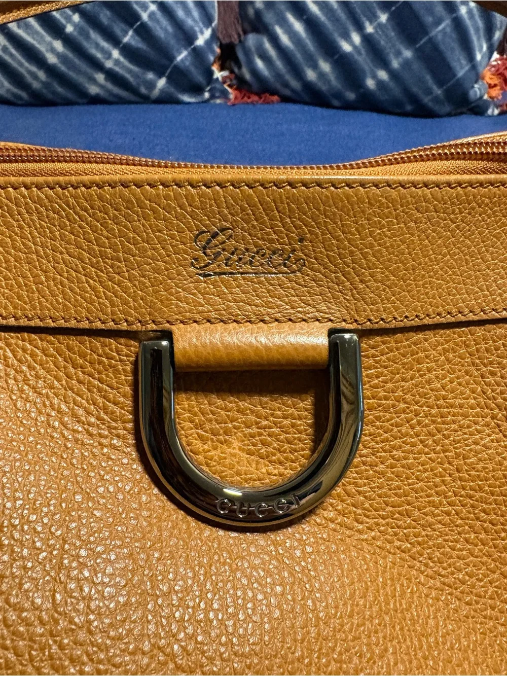 Gucci Abby Large Tote authentic with serial number! Like new